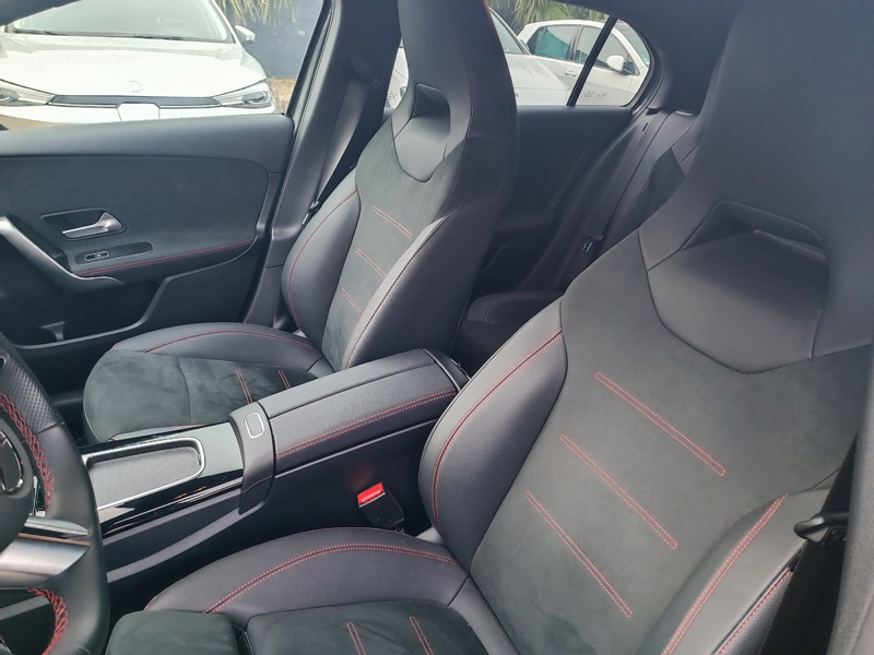 Image Mercedes-Benz CLASSE A 200 d AMG Line  