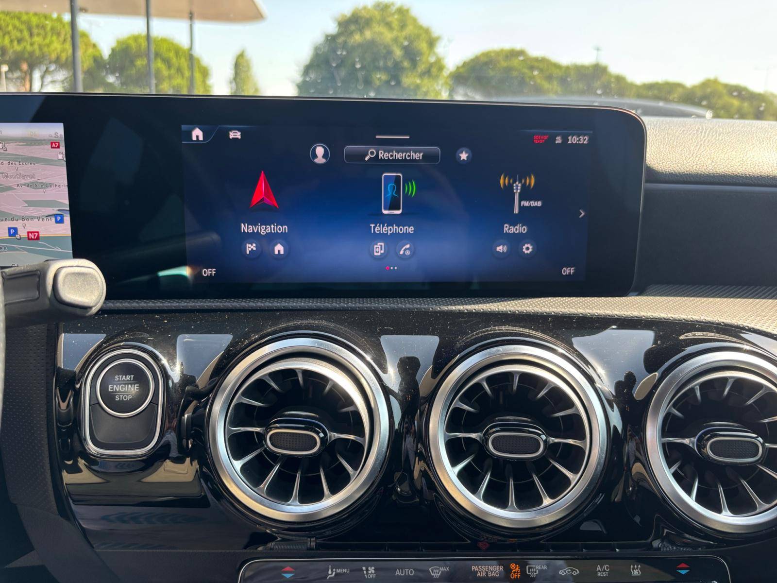 Image Mercedes-Benz CLASSE A 250 e AMG Line  Classe A 250 e Hybrid EQ Berline AMG Line