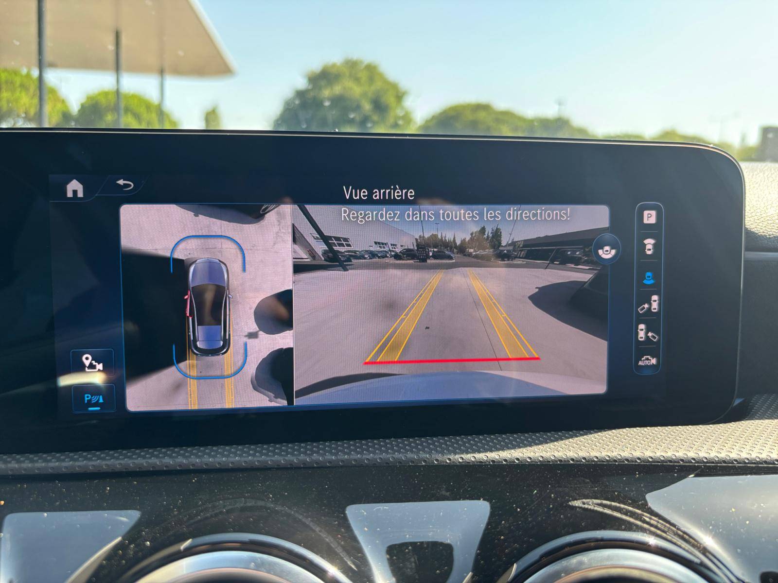 Image Mercedes-Benz CLASSE A 250 e AMG Line  Classe A 250 e Hybrid EQ Berline AMG Line