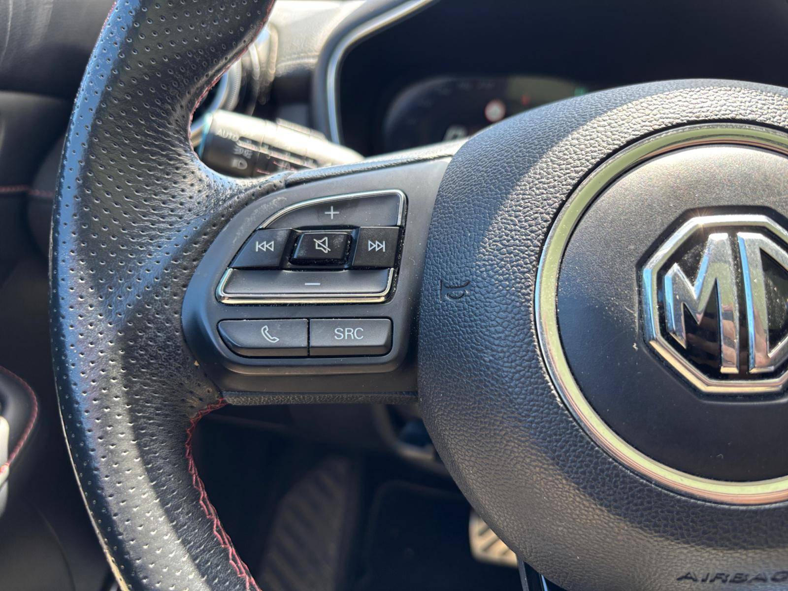 Image MG EHS 1.5T GDI PHEV Luxury Auto  EHS 1.5T GDI PHEV Luxury