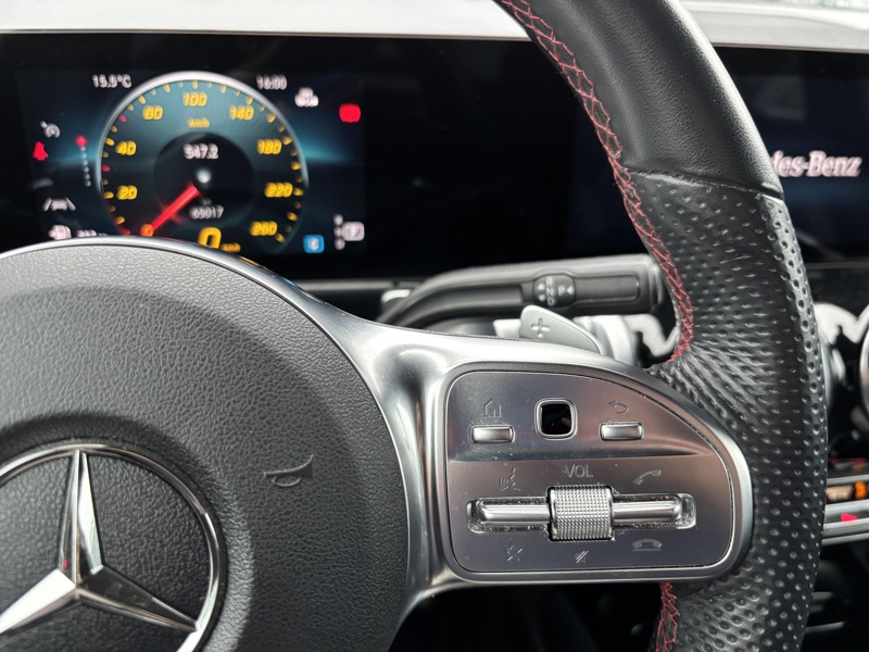 Image Mercedes-Benz GLB 200 d AMG Line  