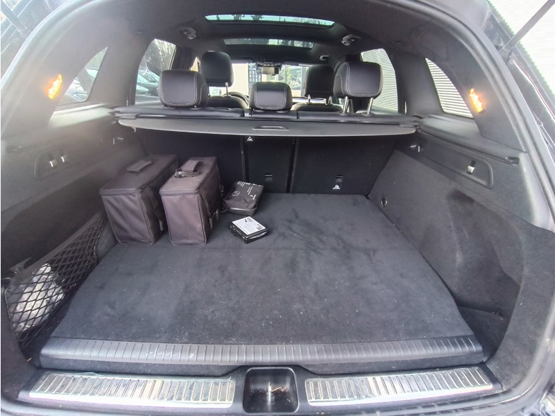 Image Mercedes-Benz GLC SUV GLC 300de 4MATIC SUV AMG Line  