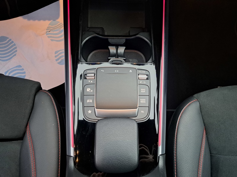 Image Mercedes-Benz GLA 220 d 4MATIC AMG Line  