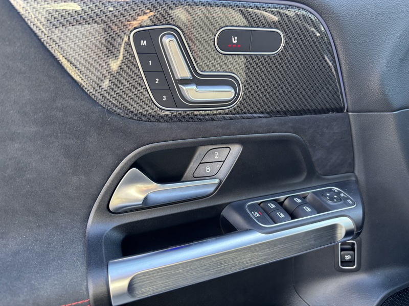 Image Mercedes-Benz GLB 200 d AMG Line AMG Line GLB 200 d AMG Line