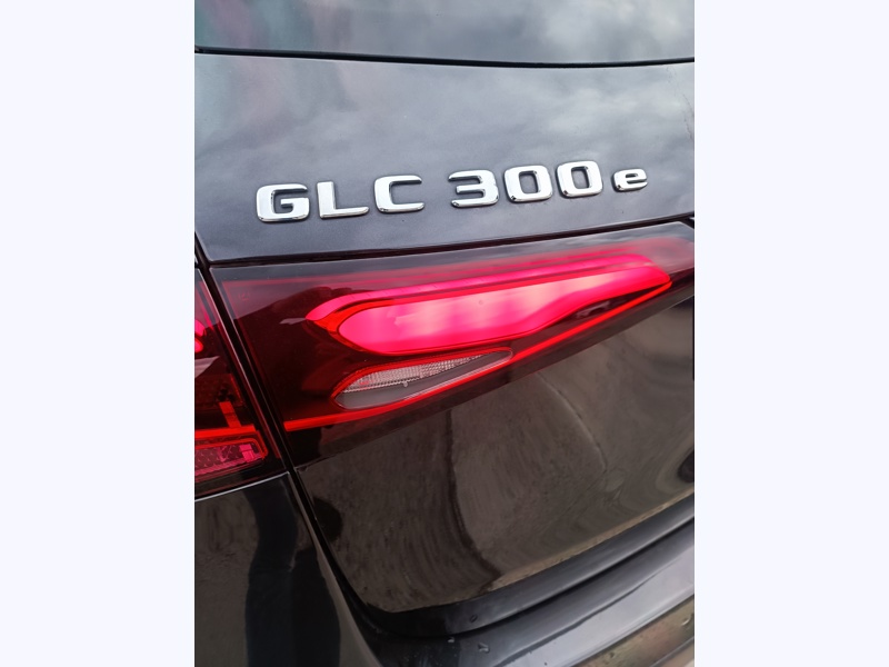 Image Mercedes-Benz GLC SUV GLC 300 e Hybrid EQ 4MATIC Business Line  