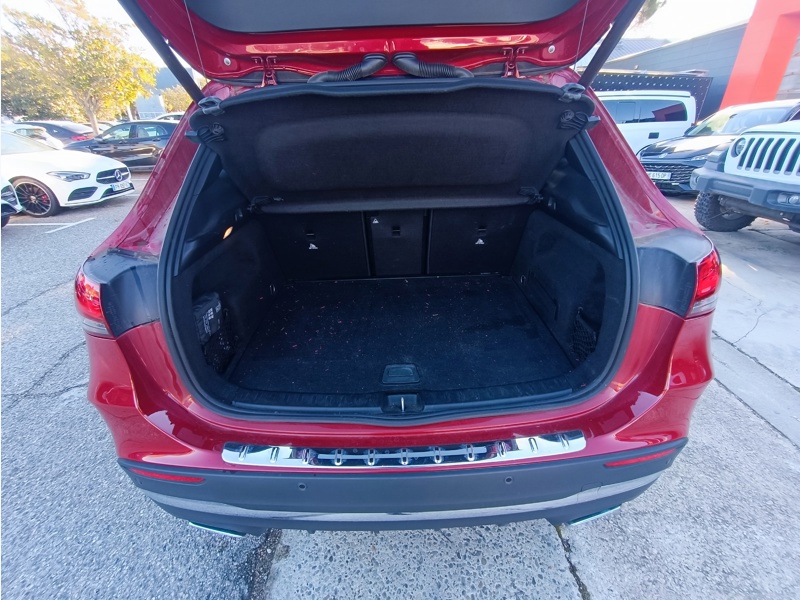 Image Mercedes-Benz GLA 220 d 4MATIC AMG Line AMG Line 