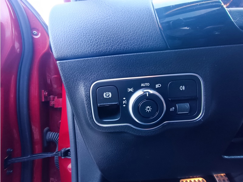 Image Mercedes-Benz GLA 220 d 4MATIC AMG Line AMG Line 