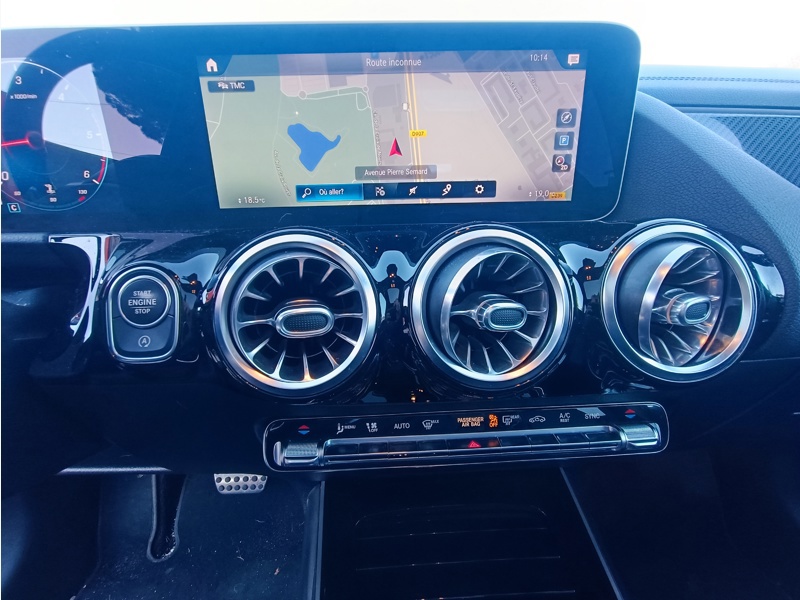 Image Mercedes-Benz GLA 220 d 4MATIC AMG Line AMG Line 