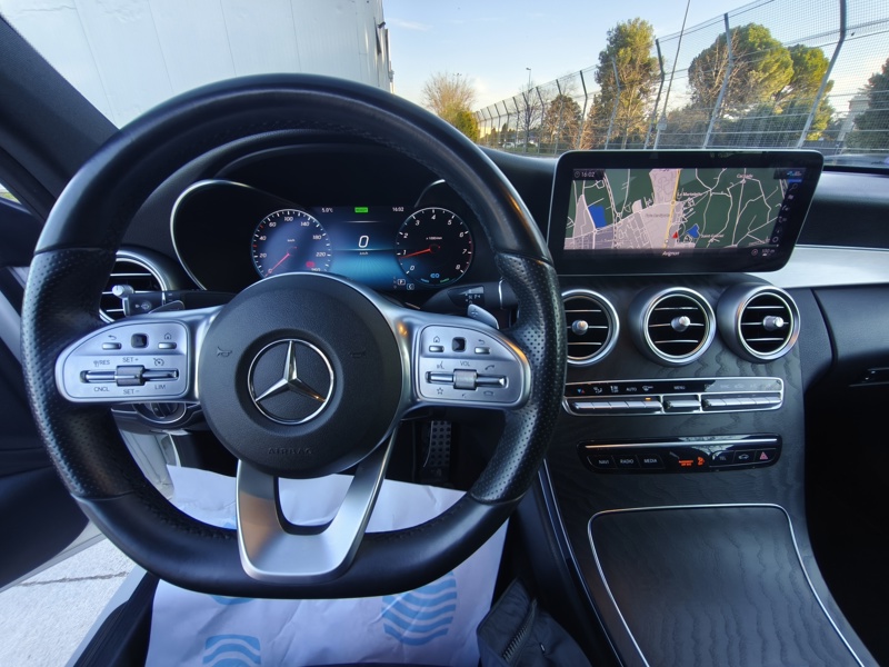 Image Mercedes-Benz CLASSE C COUPÉ Classe C 200 Coupé AMG Line  