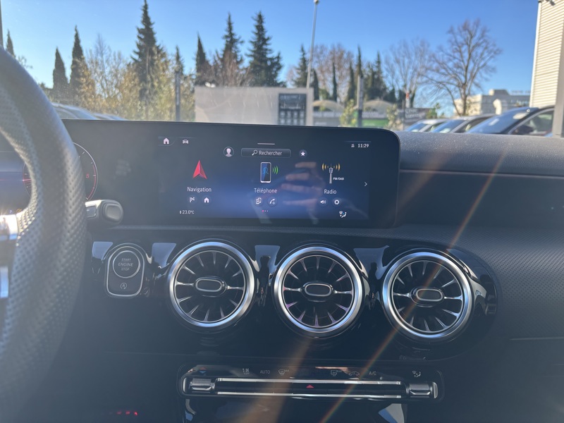 Image Mercedes-Benz CLASSE A 180 d AMG Line  