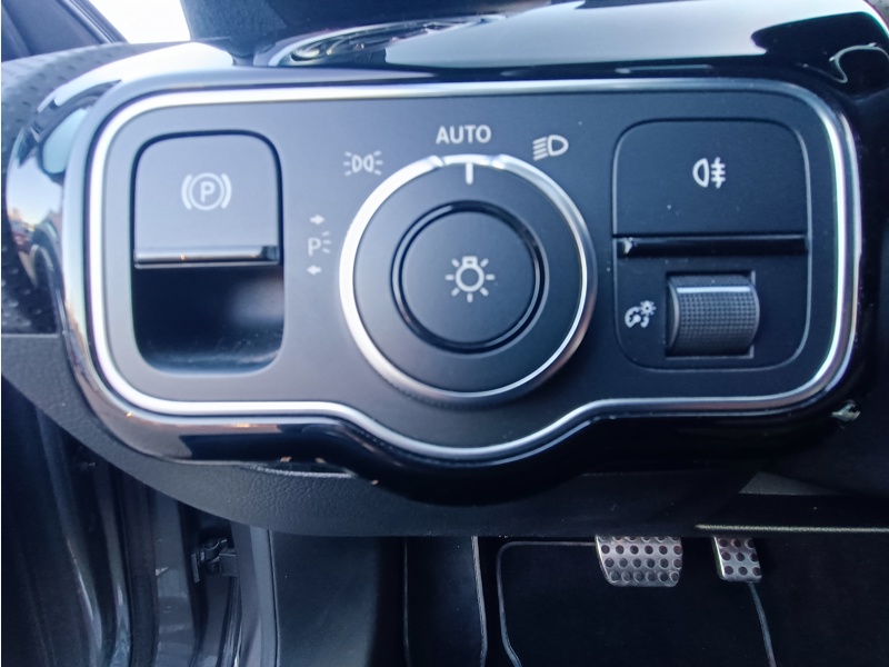 Image Mercedes-Benz CLASSE A 200 d AMG Line  