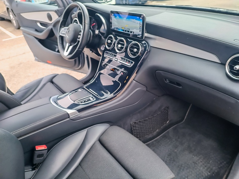 Image Mercedes-Benz GLC SUV GLC 220 d 4MATIC SUV Business Line  