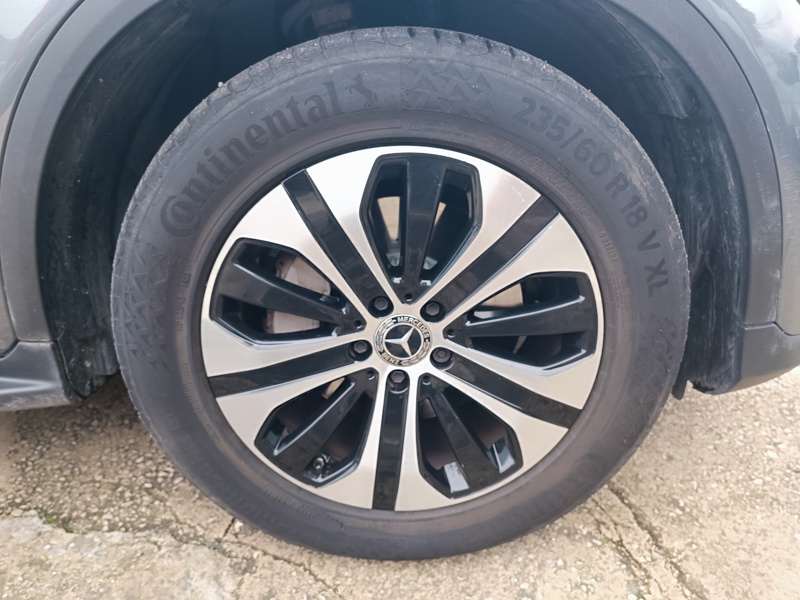 Image Mercedes-Benz GLC SUV GLC 220 d 4MATIC SUV Business Line  