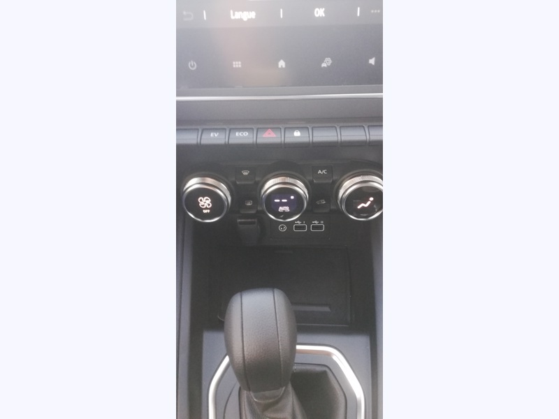 Image Mitsubishi COLT 1.6 MPI HEV 143 Invite+  COLT 1.6 MPI HEV 143 INVITE+