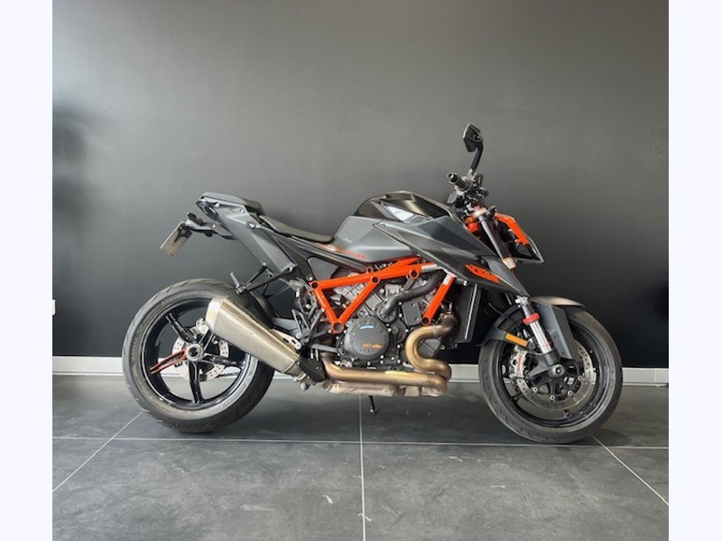 Photo KTM 1290 SUPER DUKE R KTM 1290 SUPER DUKE R  