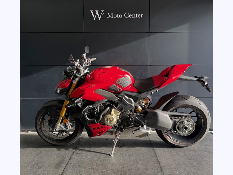 Image Ducati STREETFIGHTER V4 s  
