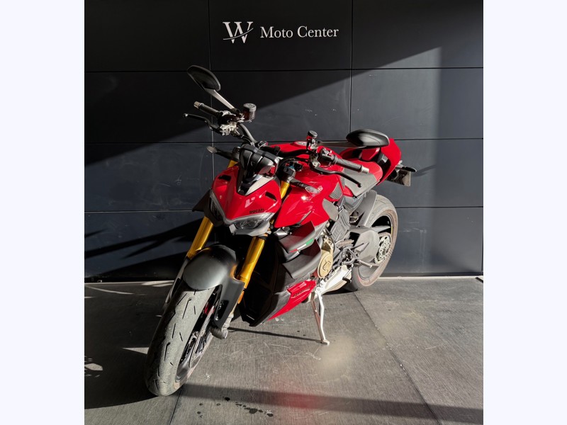 Image Ducati STREETFIGHTER V4 s  