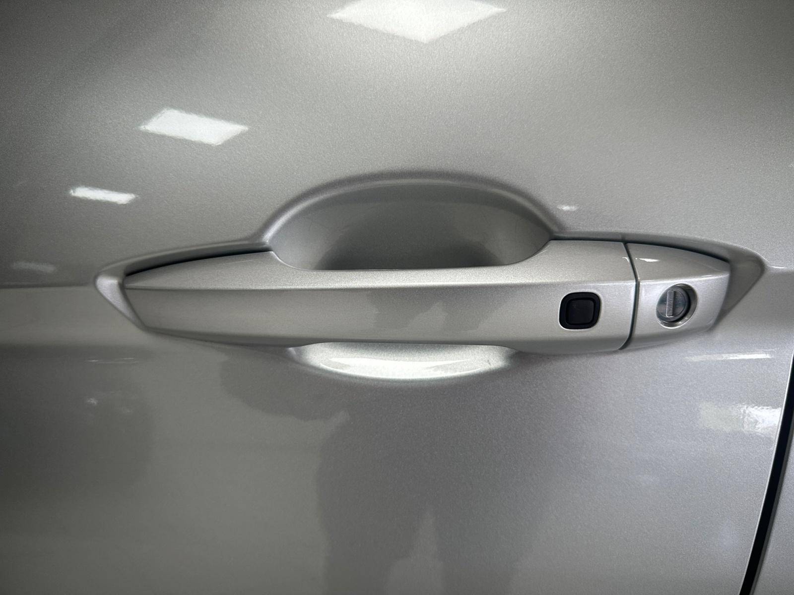 Image Mitsubishi ECLIPSE CROSS 2.4 Twin Motor 4WD Business  ECLIPSE CROSS PHEV BUSINESS MY23