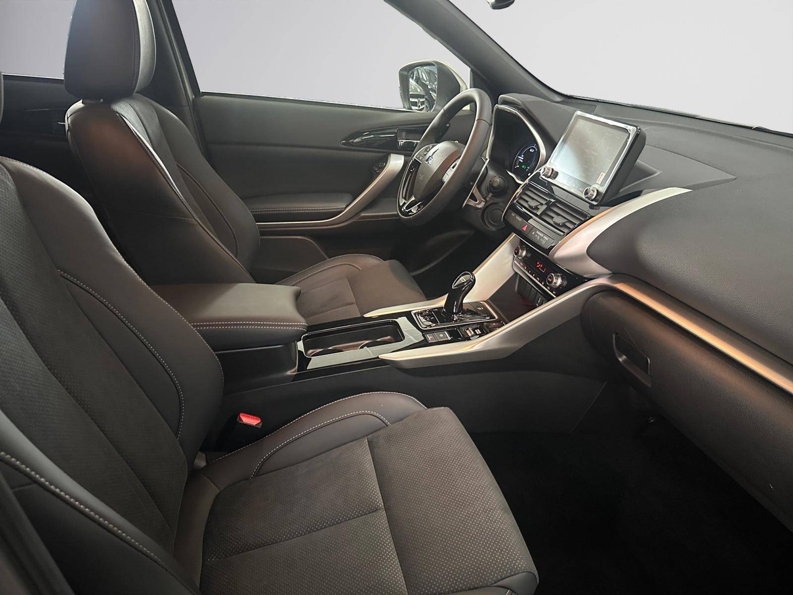 Image Mitsubishi ECLIPSE CROSS 2.4 Twin Motor 4WD Business  ECLIPSE CROSS PHEV BUSINESS MY23