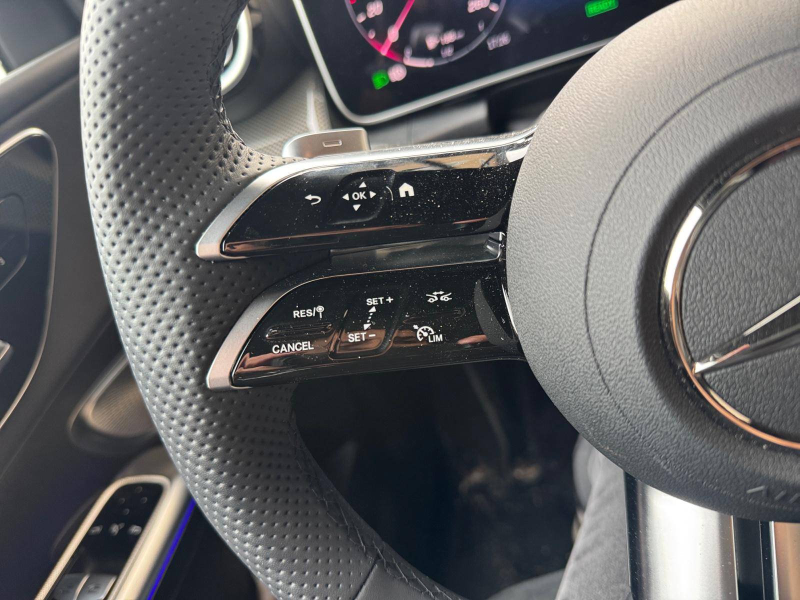 Image Mercedes-Benz GLC COUPÉ GLC 300 de Hybrid EQ 4MATIC Coupé AMG Line  GLC 300 d e Hybrid EQ 4MATIC Coupé AMG Line