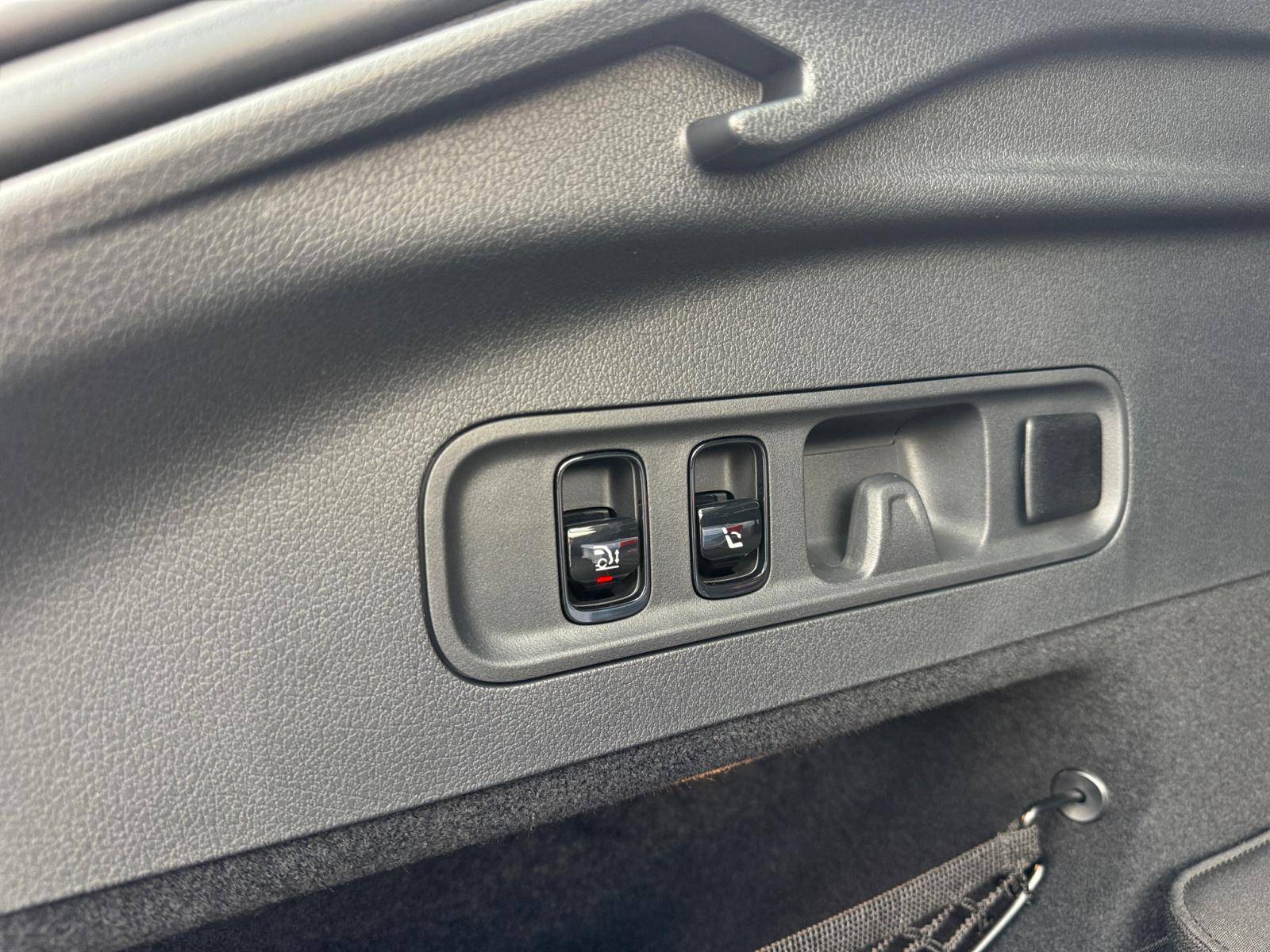 Image Mercedes-Benz GLC COUPÉ GLC 300 de Hybrid EQ 4MATIC Coupé AMG Line  GLC 300 d e Hybrid EQ 4MATIC Coupé AMG Line