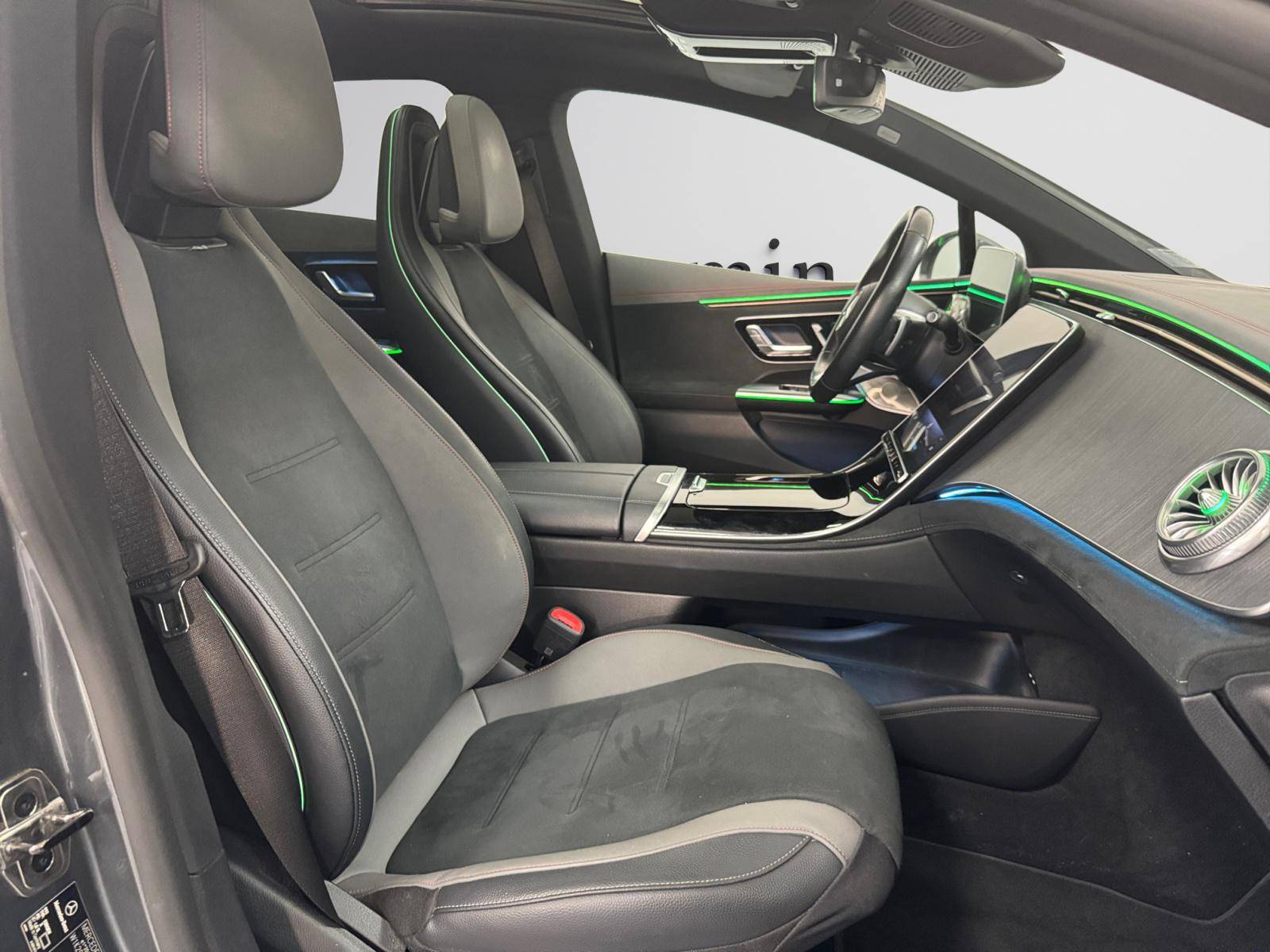 Image Mercedes-Benz EQE BERLINE EQE 350+ AMG Line  EQE SUV 350+ AMG Line