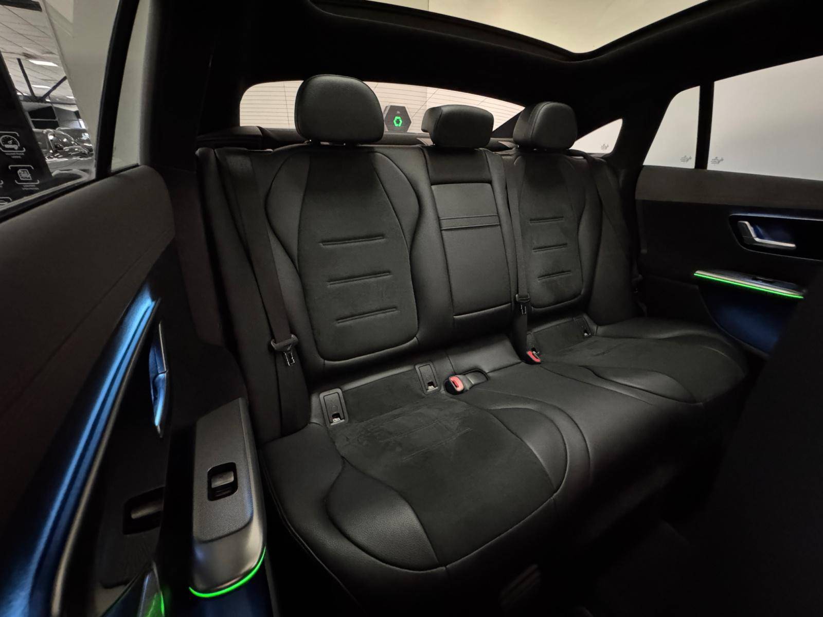 Image Mercedes-Benz EQE BERLINE EQE 350+ AMG Line  EQE SUV 350+ AMG Line