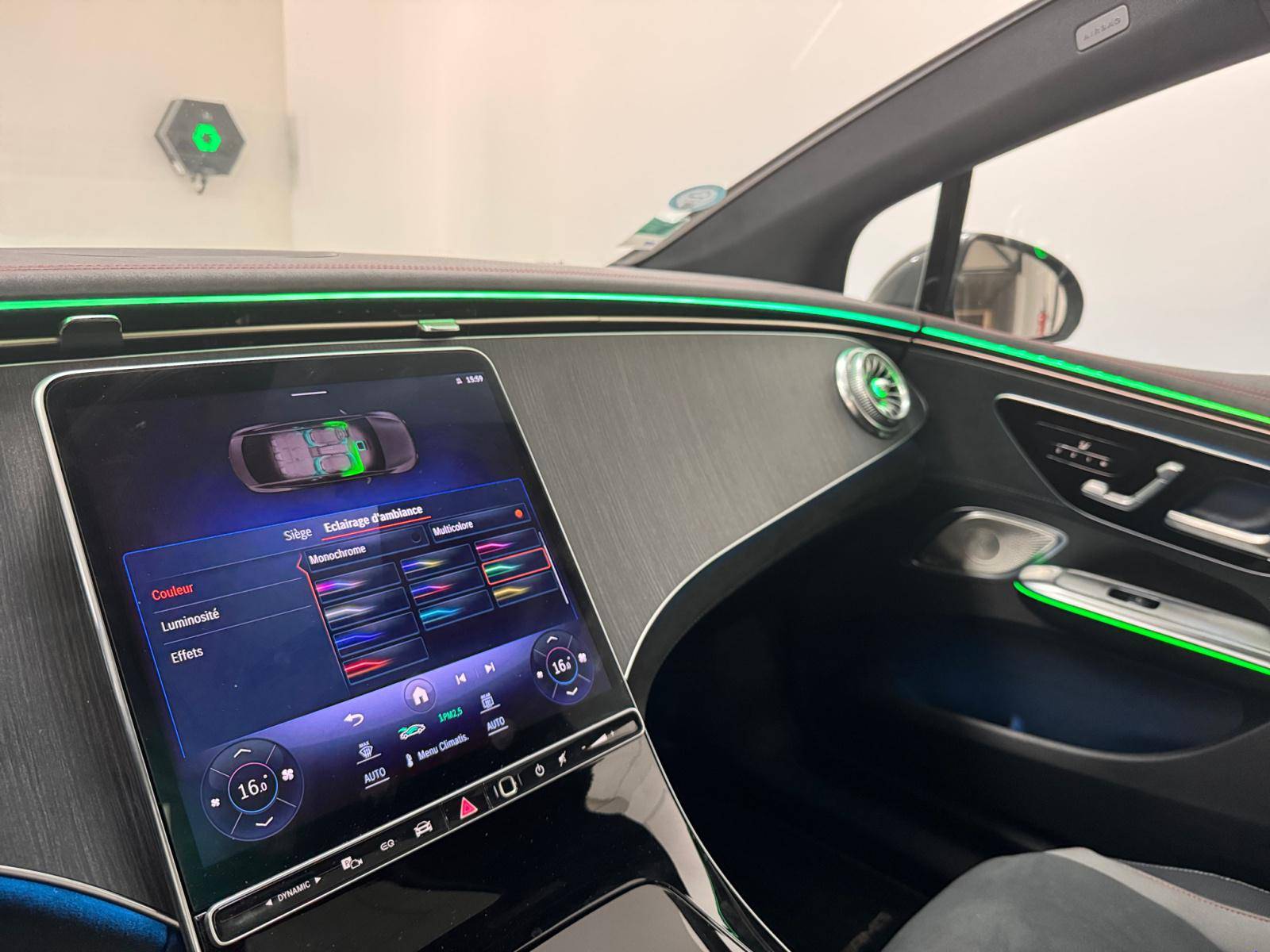 Image Mercedes-Benz EQE BERLINE EQE 350+ AMG Line  EQE SUV 350+ AMG Line