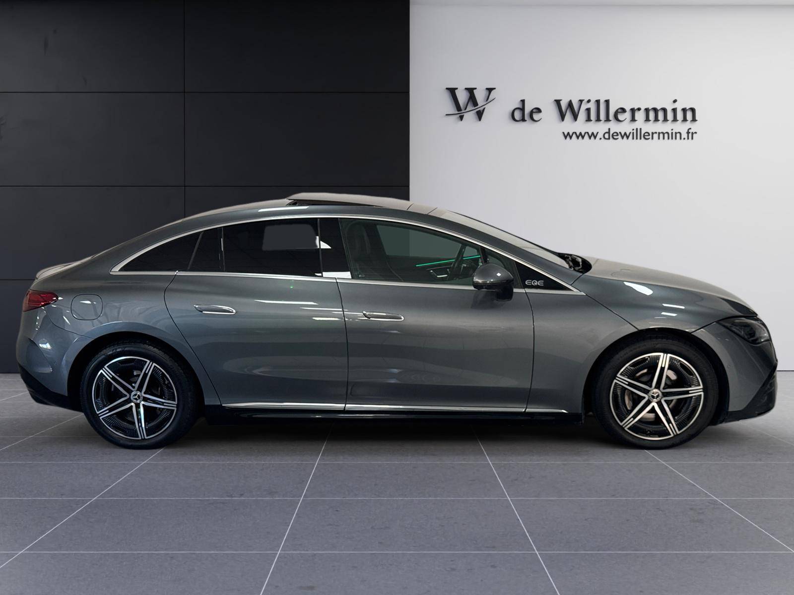 Image Mercedes-Benz EQE BERLINE EQE 350+ AMG Line  EQE SUV 350+ AMG Line