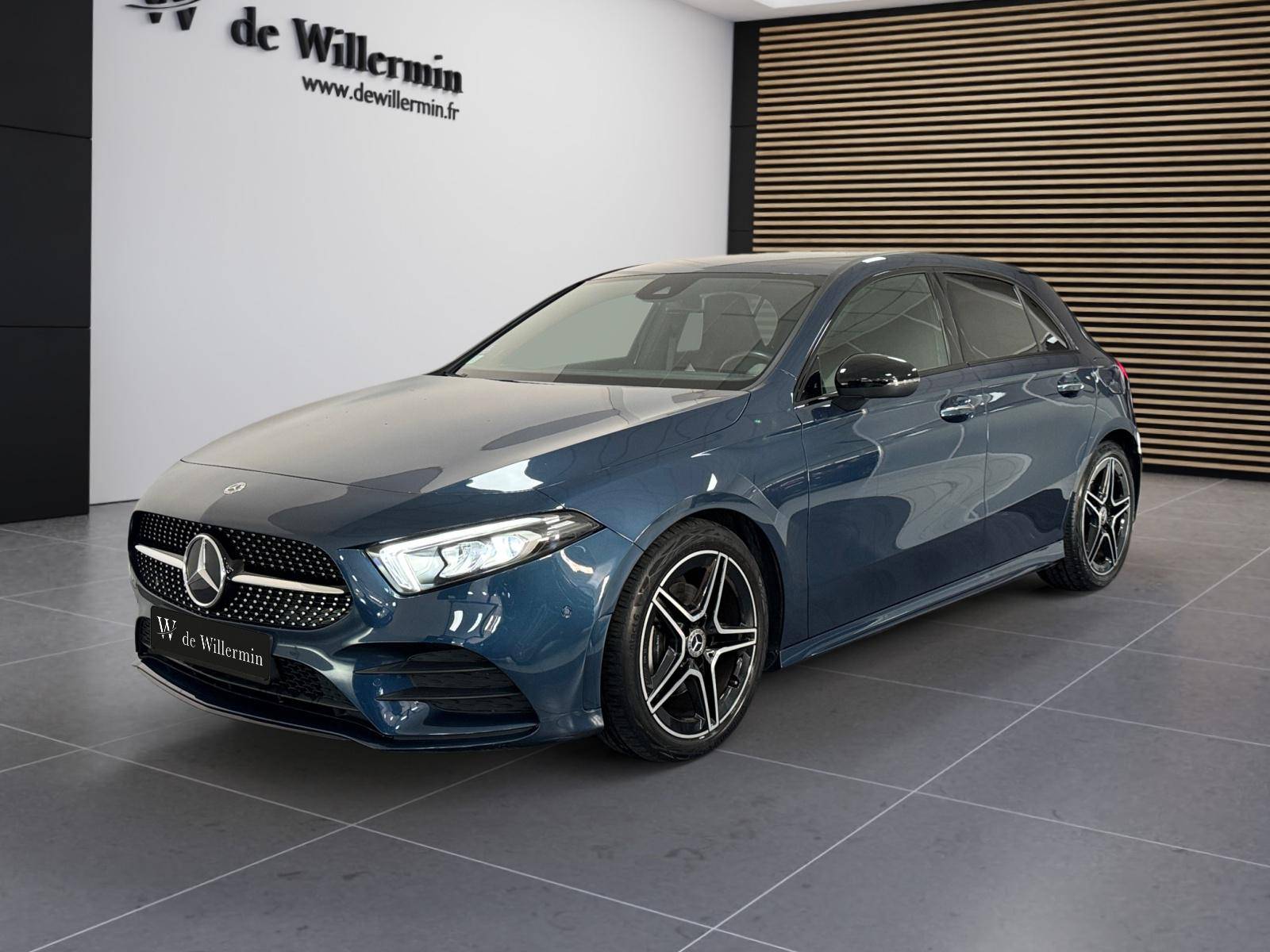 Photo Mercedes-Benz CLASSE A 180 AMG Line  Classe A 180 7G-DCT AMG Line