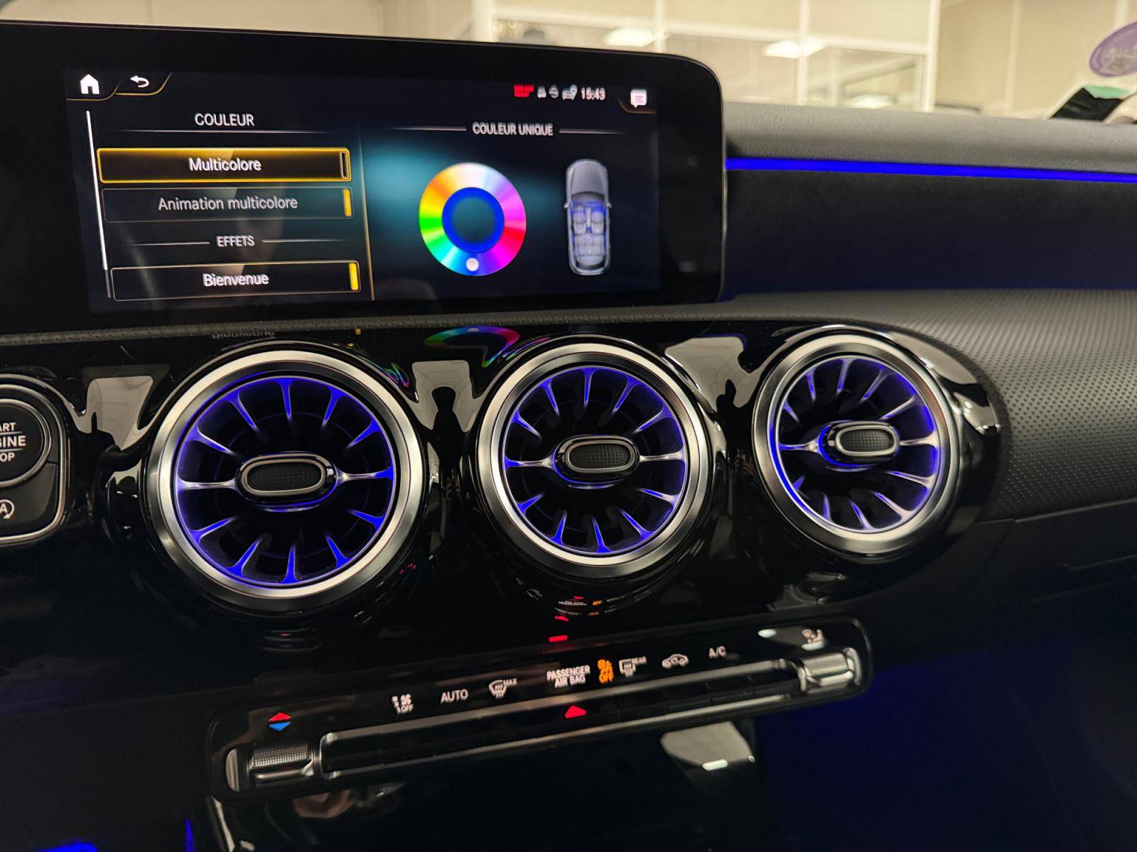 Image Mercedes-Benz CLASSE A 180 AMG Line  Classe A 180 7G-DCT AMG Line