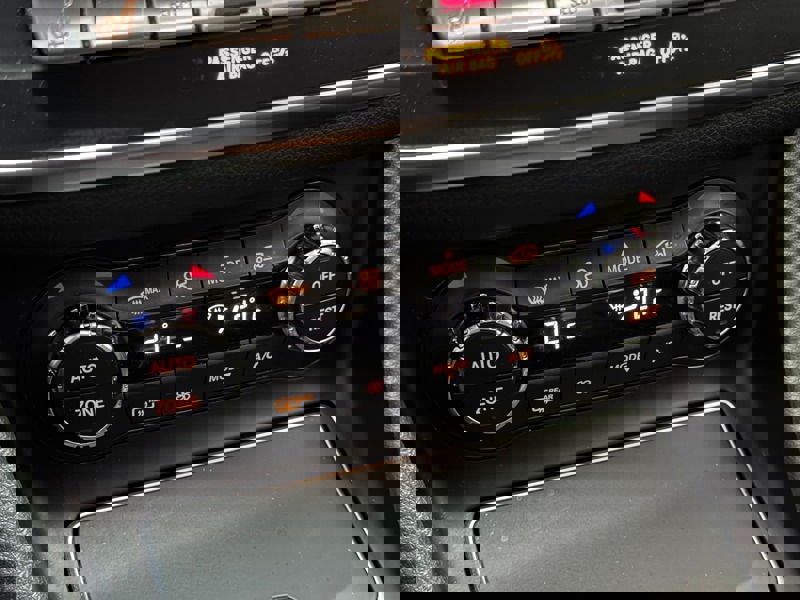 Image Mercedes-Benz GLA 200 Fascination  GLA 200 Fascination