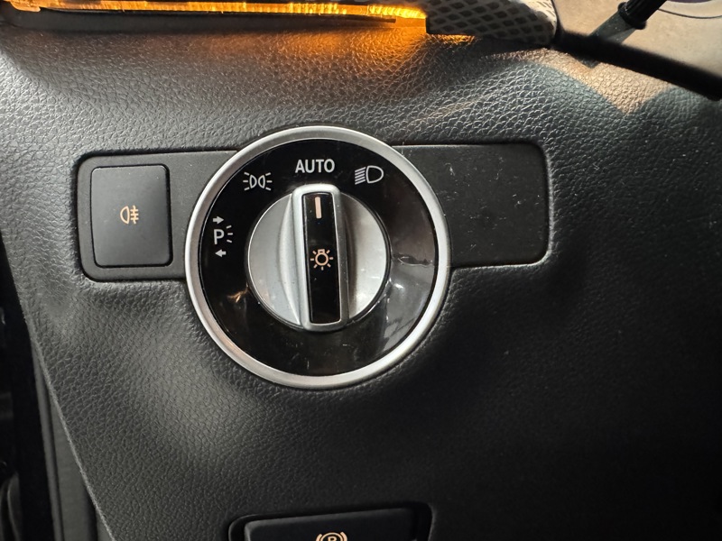 Image Mercedes-Benz CLASSE B B 180 d Sensation  