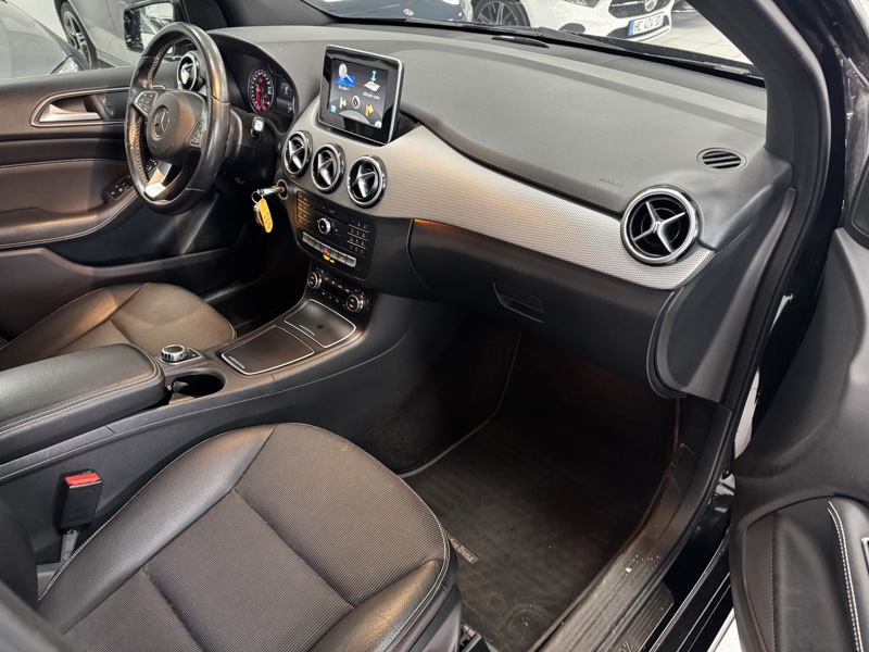 Image Mercedes-Benz CLASSE B B 180 d Sensation  