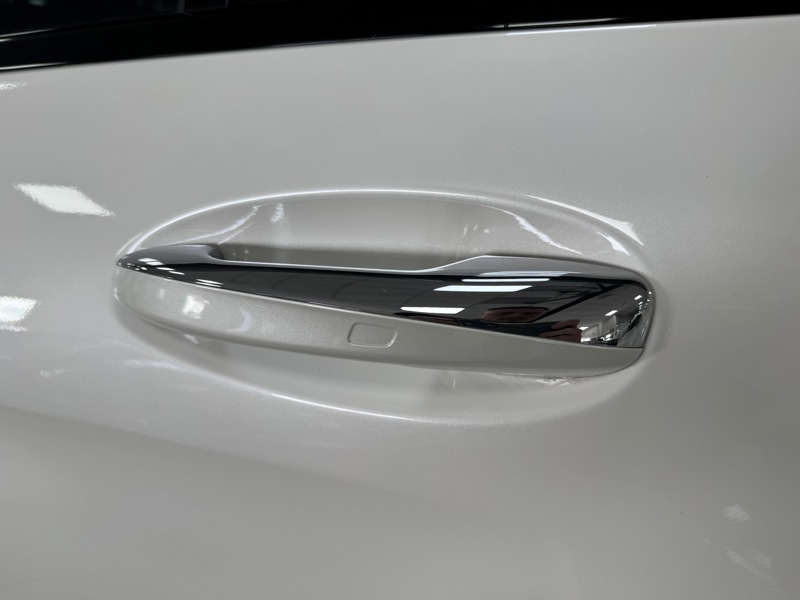 Image Mercedes-Benz GLC SUV GLC 300e 4MATIC SUV AMG Line  