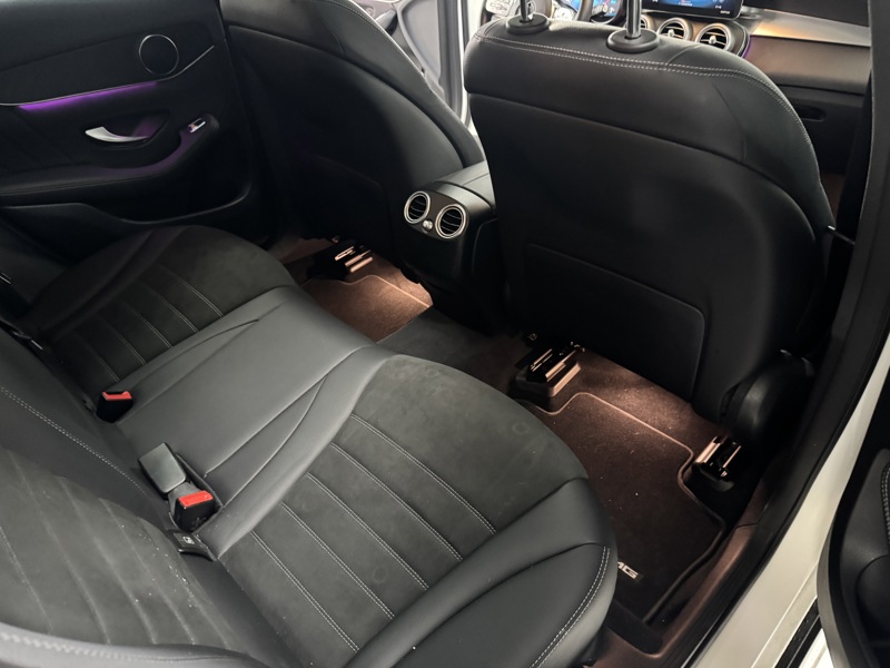 Image Mercedes-Benz GLC SUV GLC 300e 4MATIC SUV AMG Line  