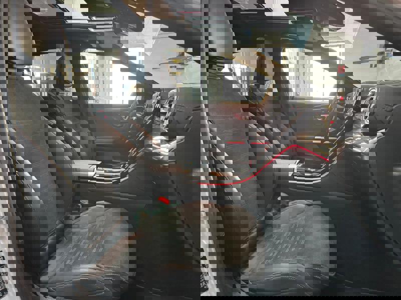 Image Mercedes-Benz CLASSE C BERLINE Classe C 300 e Hybrid EQ Berline AMG Line  