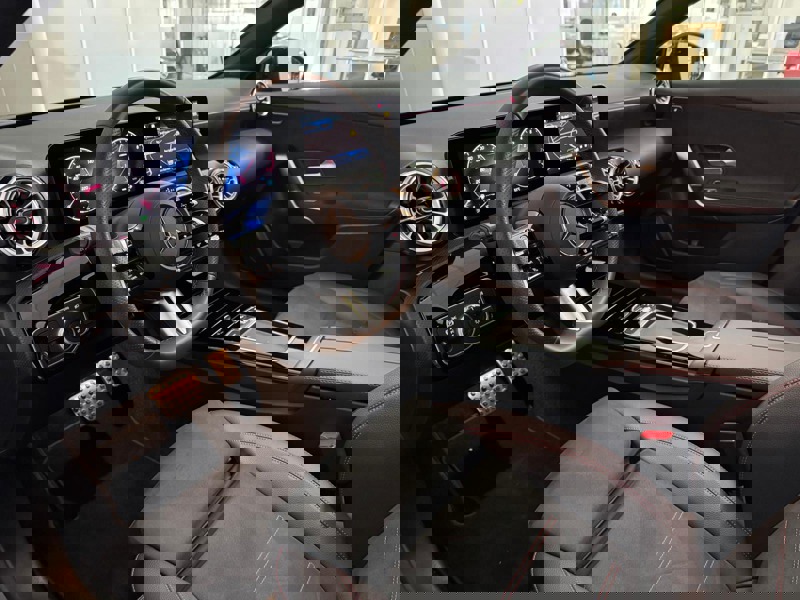 Image Mercedes-Benz CLASSE A 250 e Hybrid EQ AMG Line  Classe A 250 e Hybrid EQ AMG Line