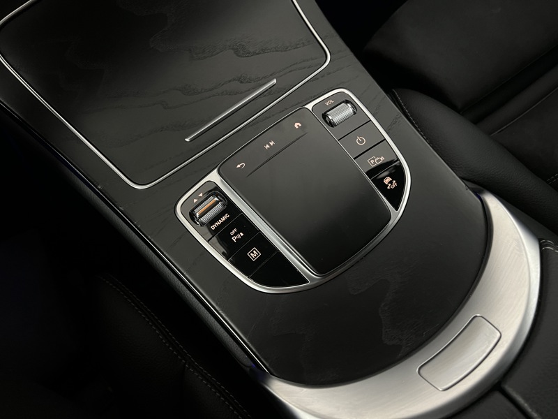 Image Mercedes-Benz GLC SUV GLC 300de 4MATIC SUV AMG Line  