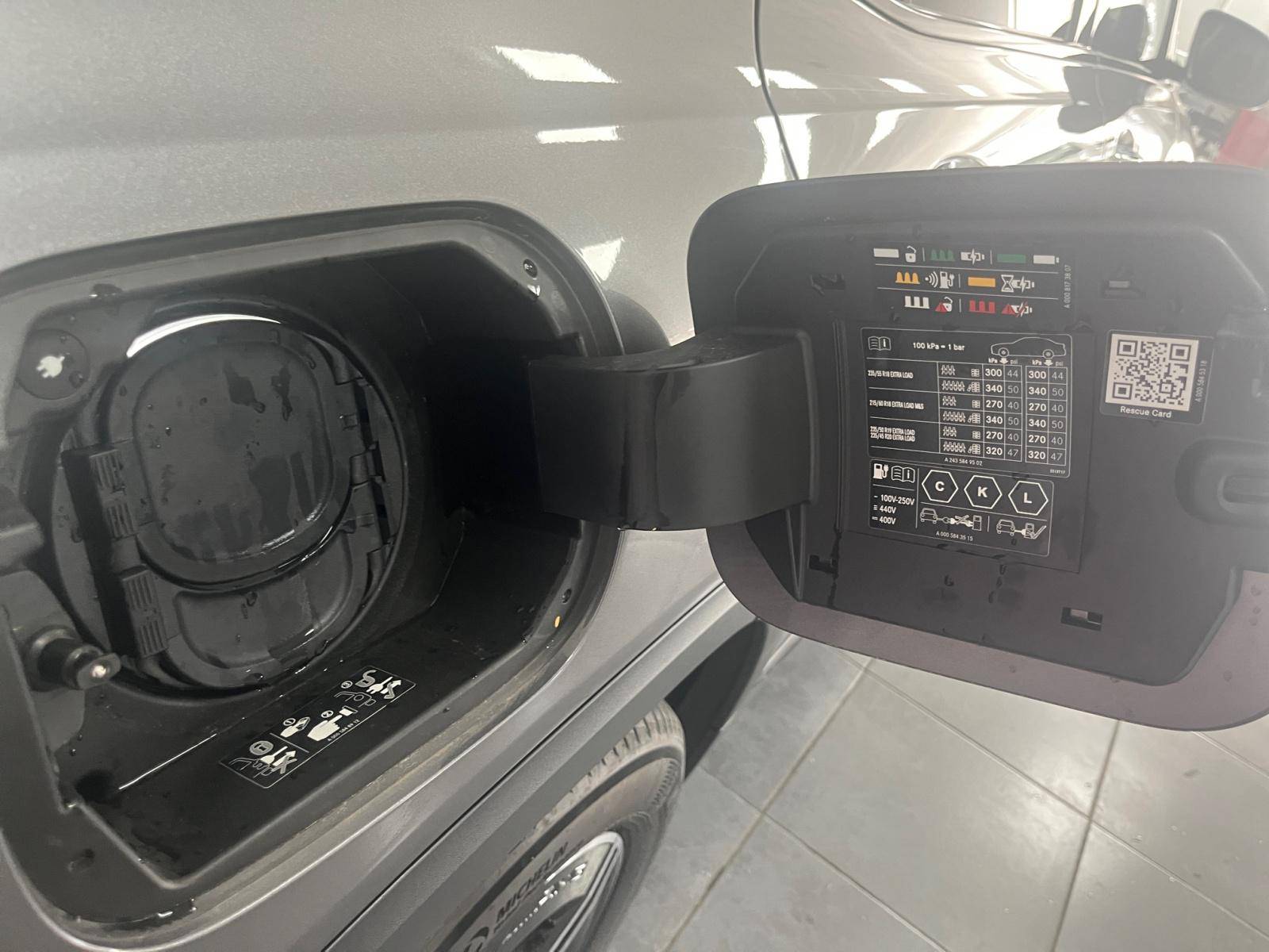 Image Mercedes-Benz EQB 250+ AMG Line  EQB 250+ AMG Line