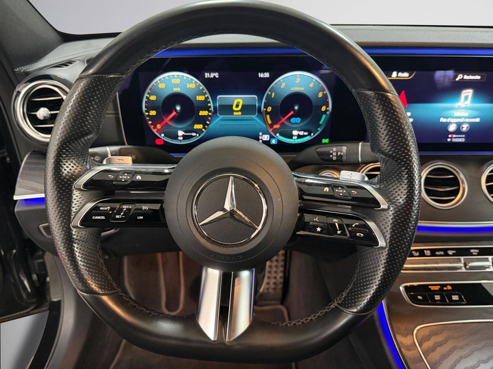 Image Mercedes-Benz CLASSE E BERLINE Classe E 300 de AMG Line Berline  Classe E 300 de 9G-Tronic AMG Line