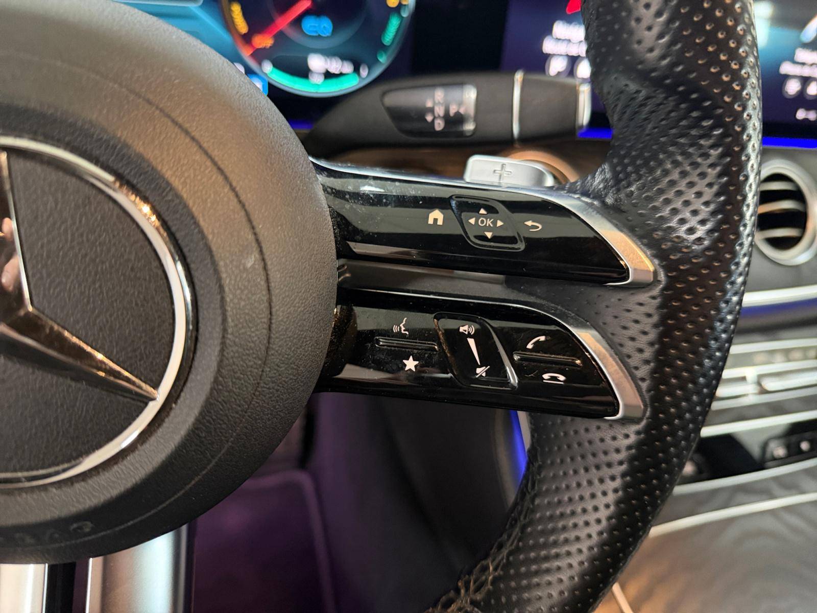 Image Mercedes-Benz CLASSE E BERLINE Classe E 300 de AMG Line Berline  Classe E 300 de 9G-Tronic AMG Line