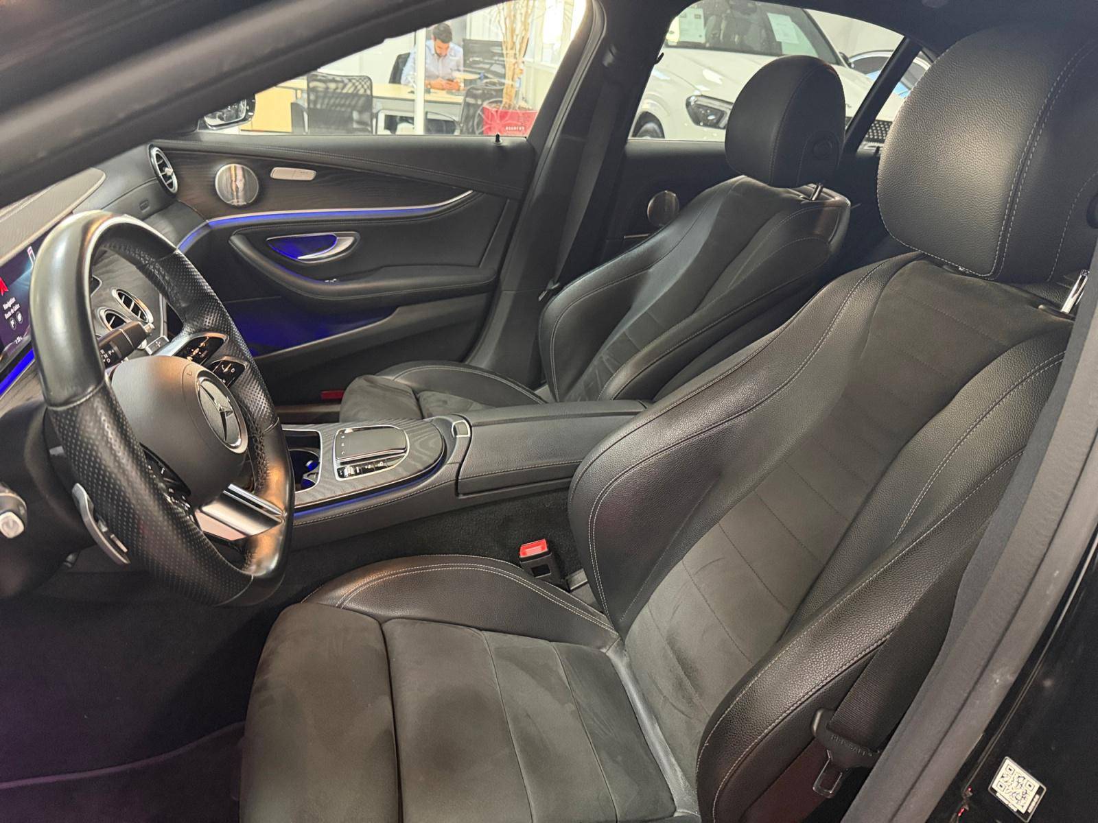 Image Mercedes-Benz CLASSE E BERLINE Classe E 300 de AMG Line Berline  Classe E 300 de 9G-Tronic AMG Line