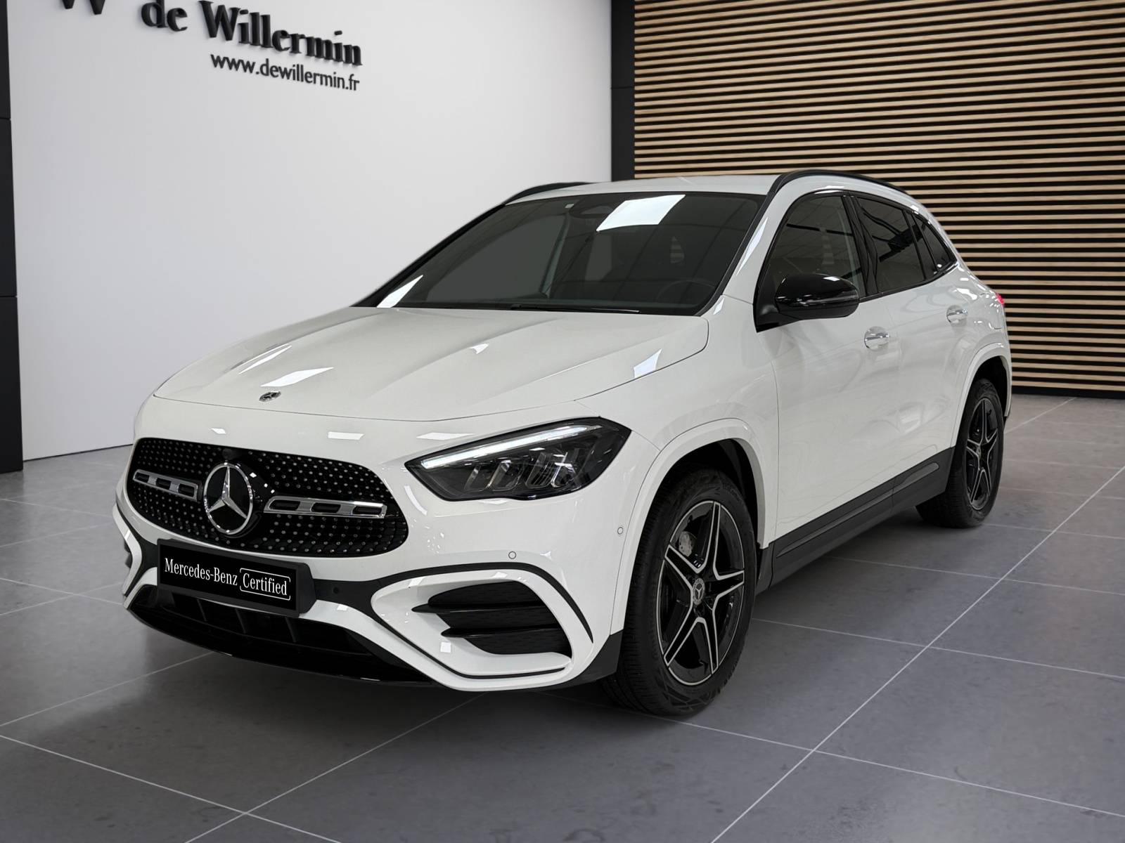 Photo Mercedes-Benz GLA 250 e AMG Line  GLA 250 e 8G-DCT AMG Line