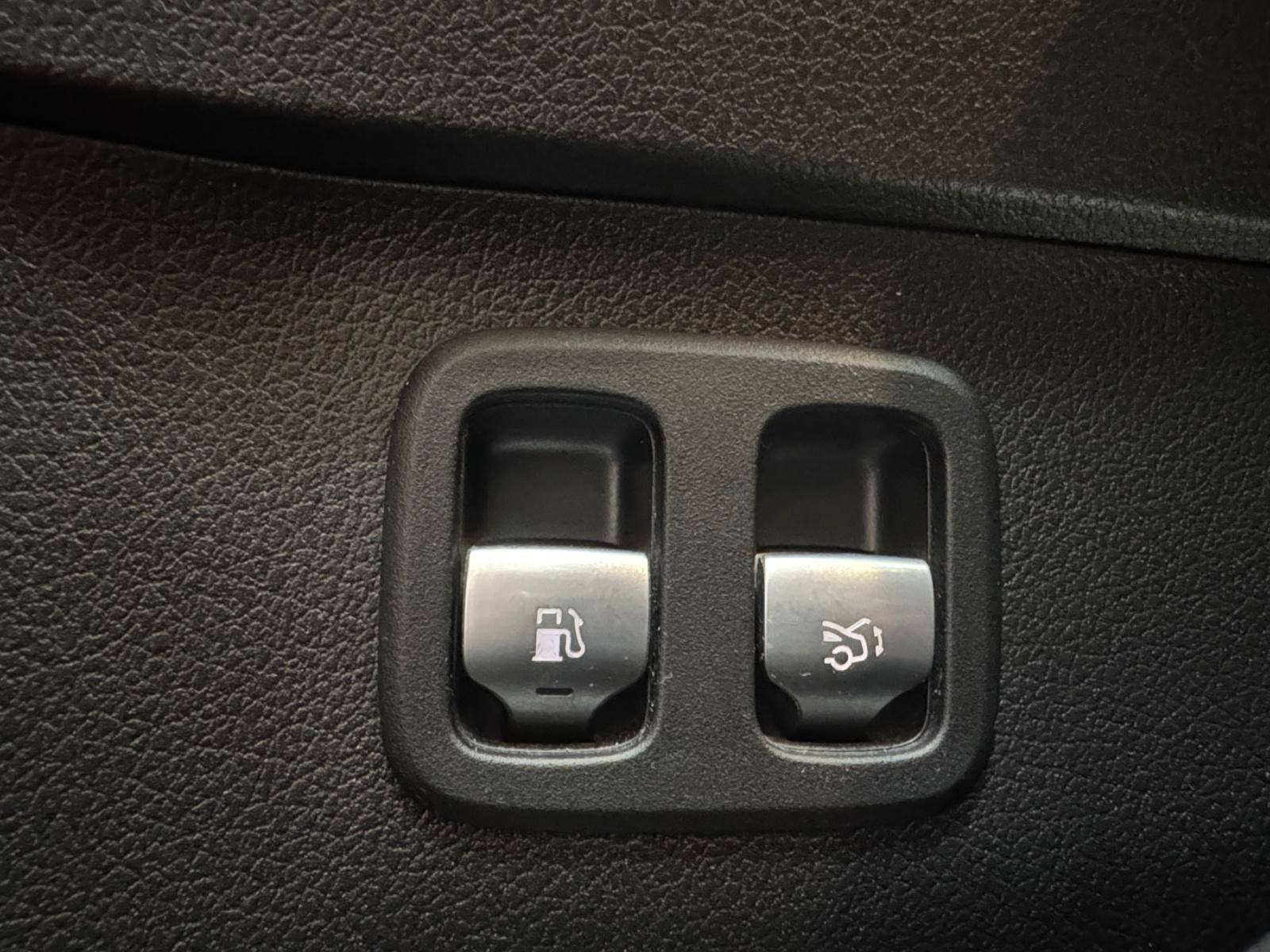 Image Mercedes-Benz CLASSE C BREAK Classe C 300 e Hybrid EQ Break Avantgarde Line  Classe C Break 300 e 9G-Tronic Avantgarde Line