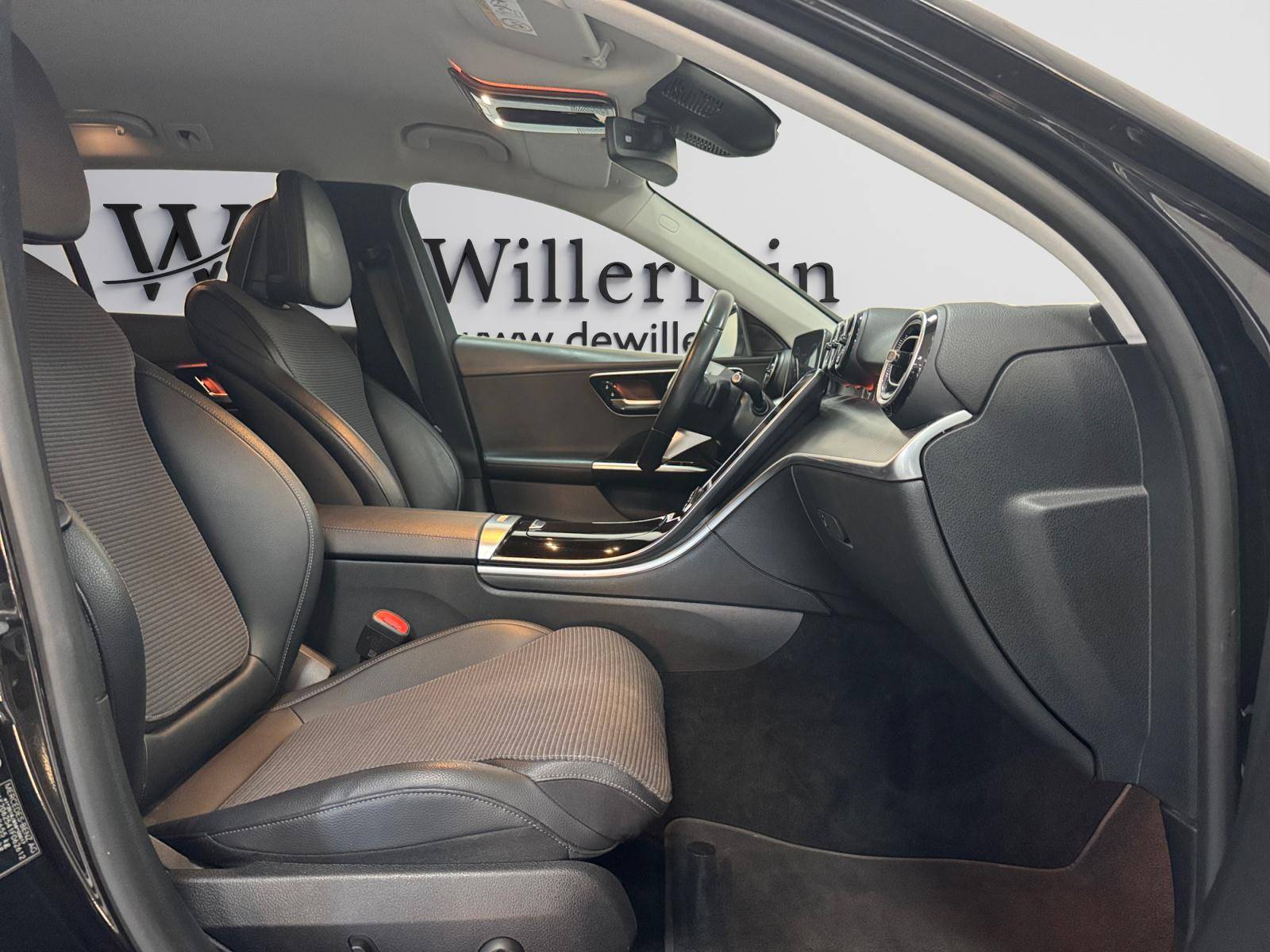 Image Mercedes-Benz CLASSE C BREAK Classe C 300 e Hybrid EQ Break Avantgarde Line  Classe C Break 300 e 9G-Tronic Avantgarde Line