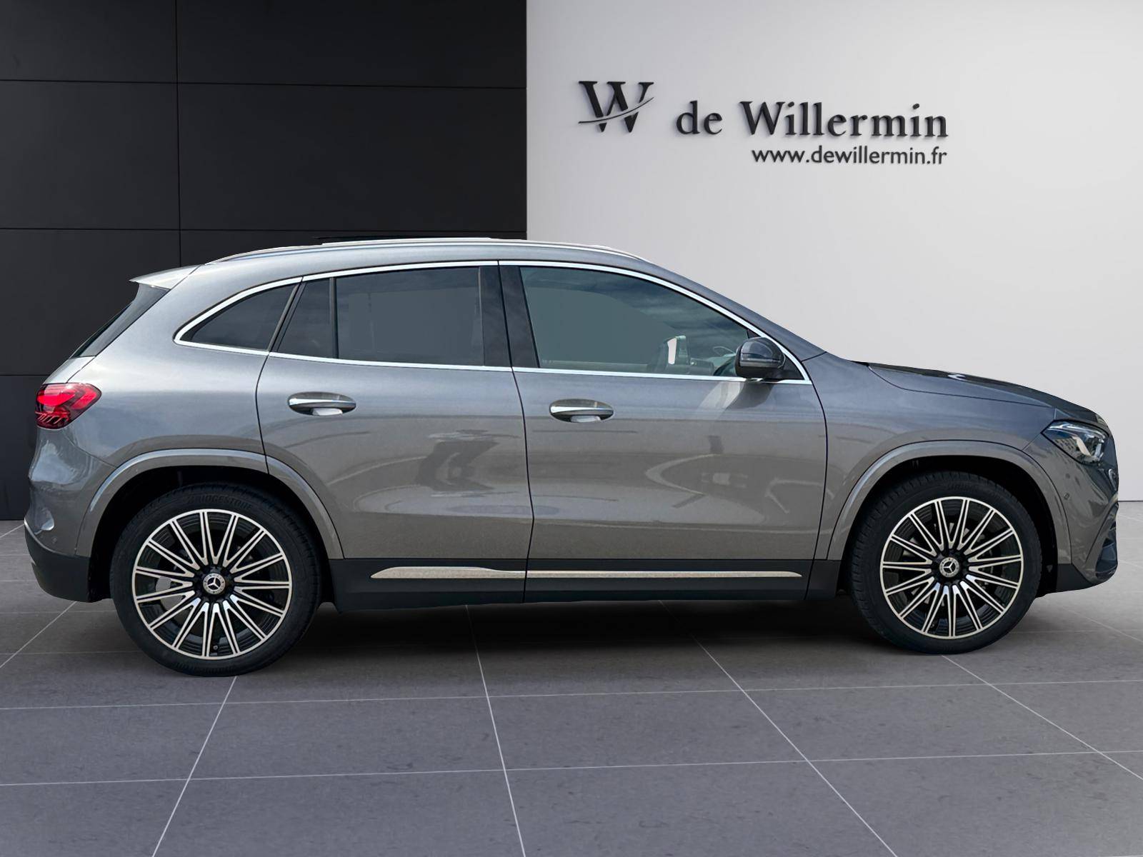 Image Mercedes-Benz GLA 200 d AMG Line  GLA 200 d AMG Line