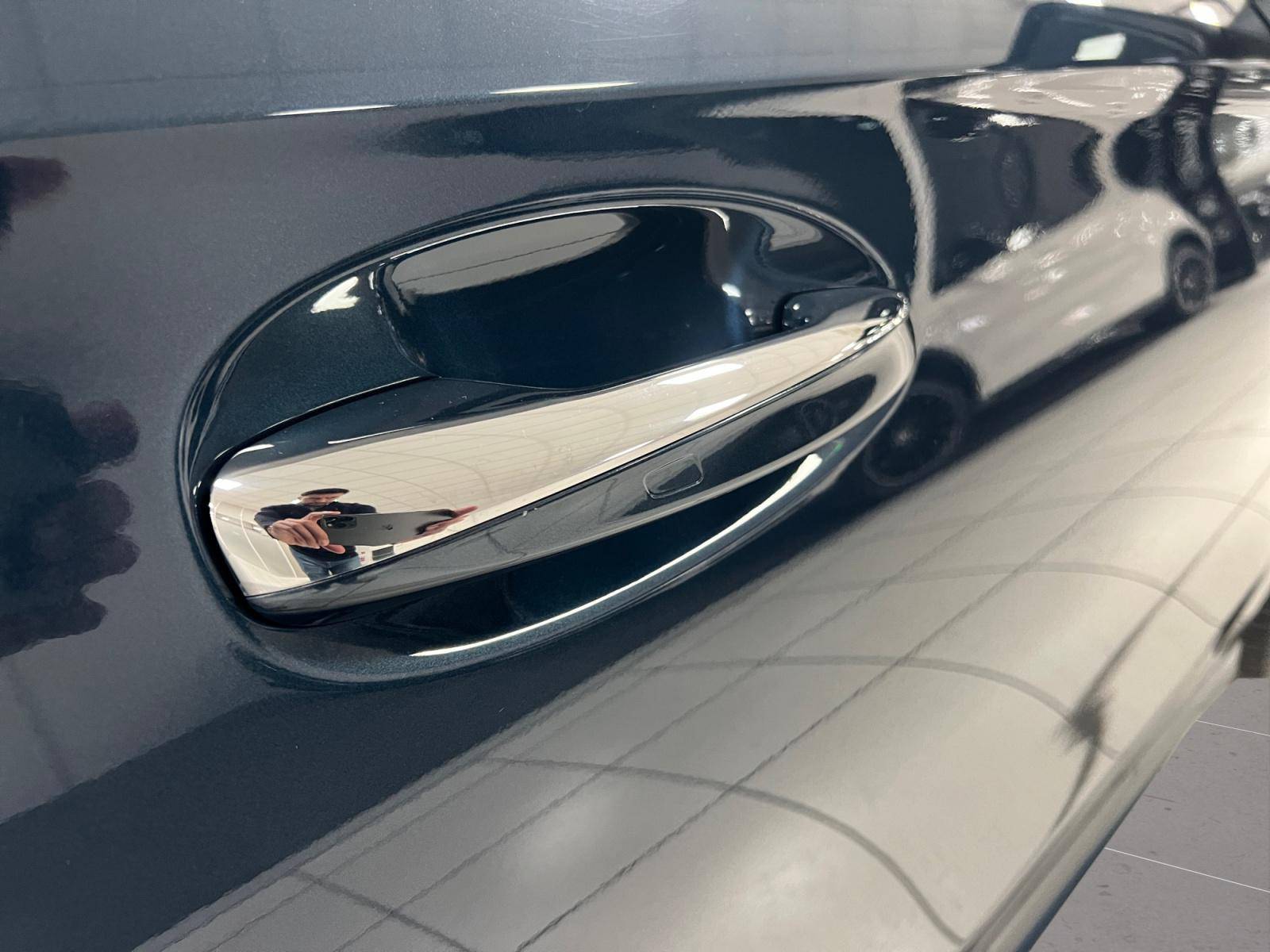 Image Mercedes-Benz CLASSE A 250 e AMG Line  Classe A 250 e 8G-DCT AMG Line