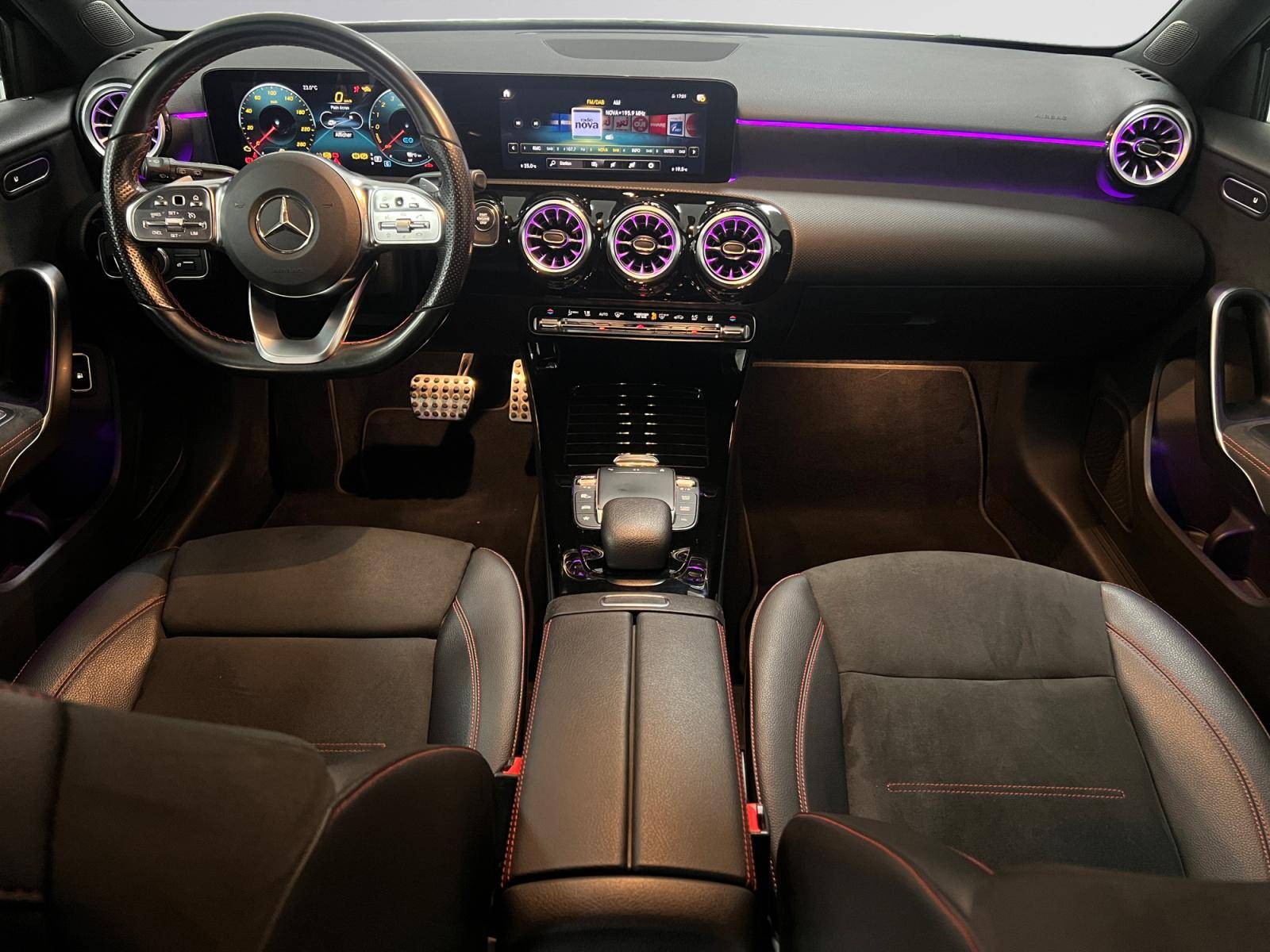 Image Mercedes-Benz CLASSE A 250 e AMG Line  Classe A 250 e 8G-DCT AMG Line