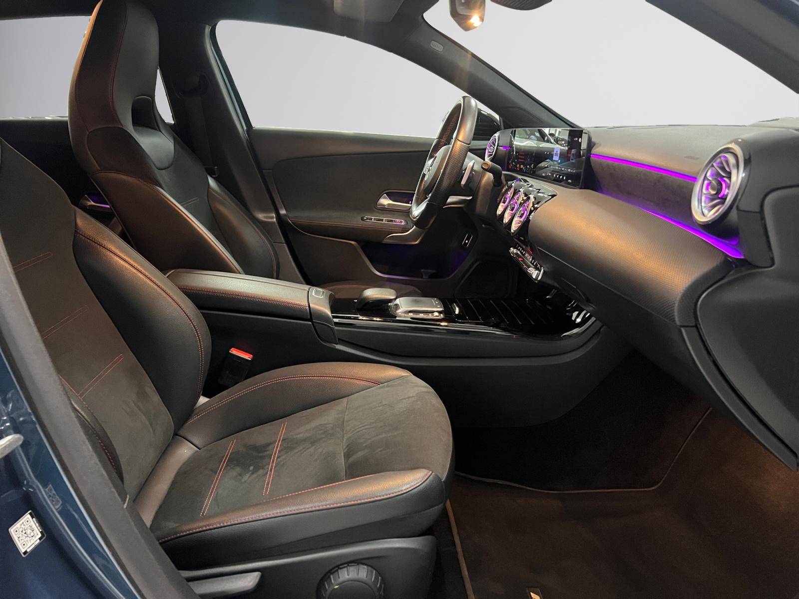 Image Mercedes-Benz CLASSE A 250 e AMG Line  Classe A 250 e 8G-DCT AMG Line